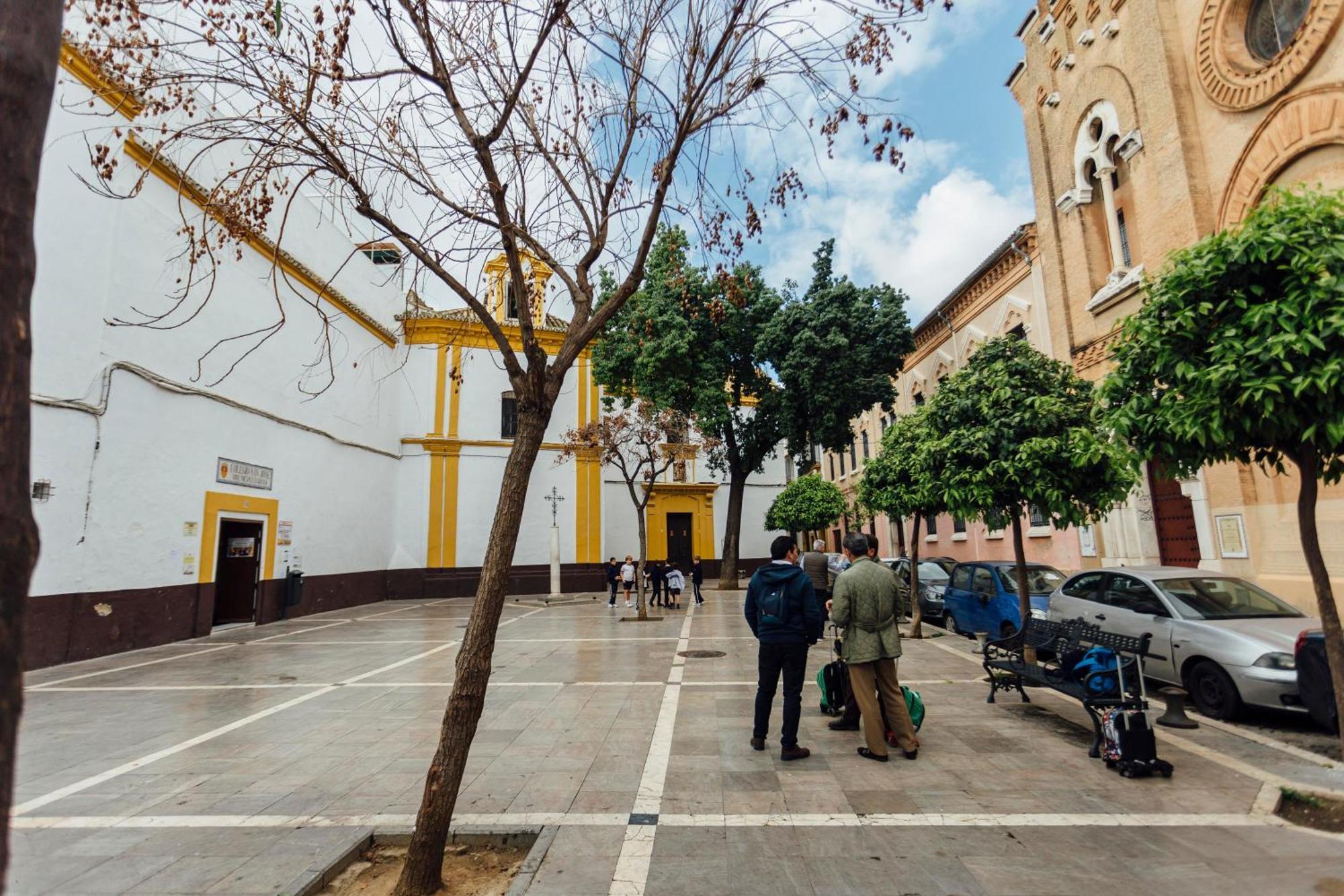 Apartment Stunning And Colorful- 4bd 2bth- Santa Cruz Sevilla